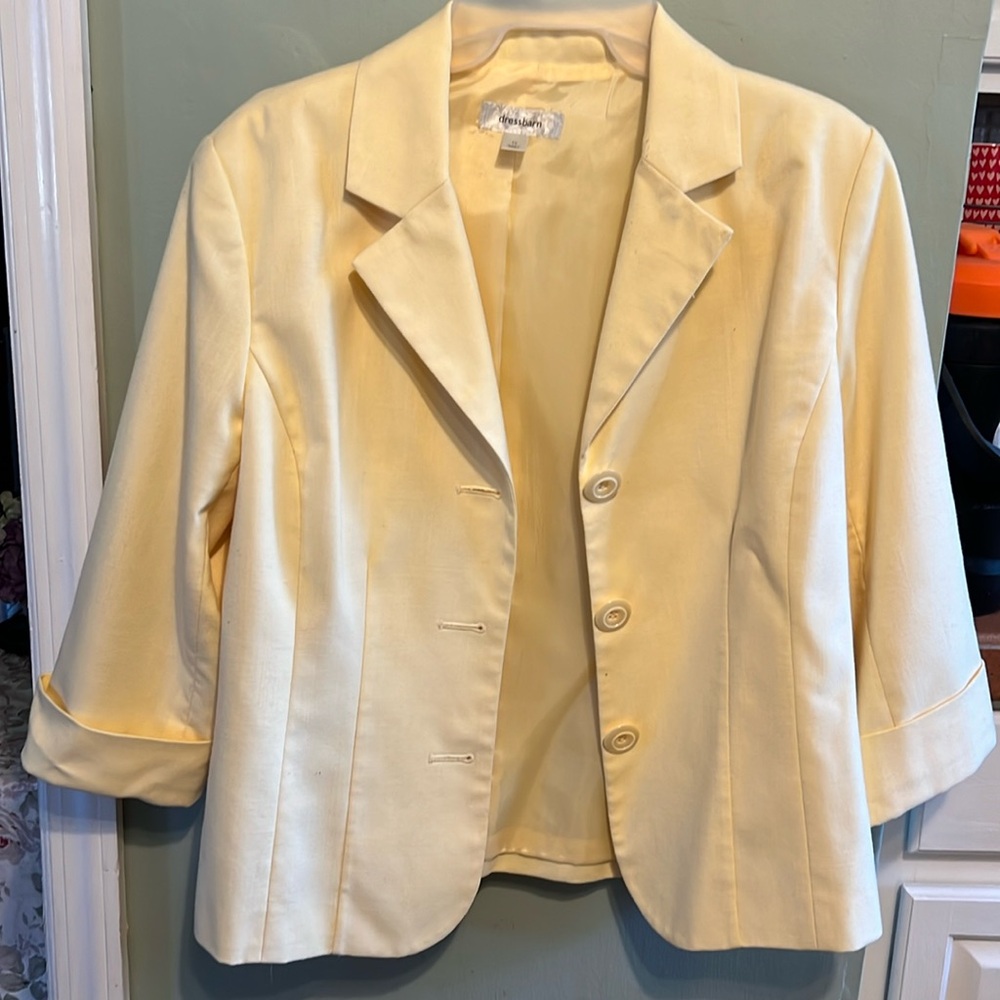 Yellow jacket dress barn